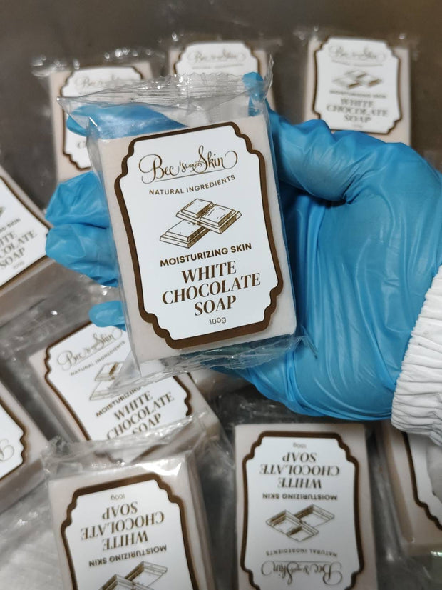 Moisturizing and brightening soap